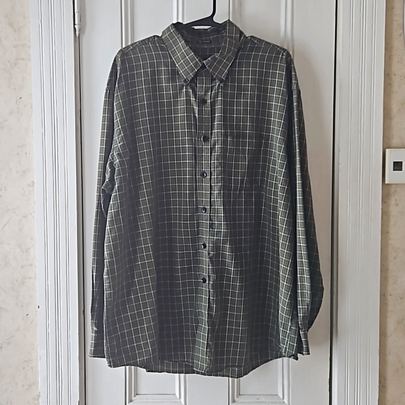 Van Heusen No Iron Olive Green Button Down Shirt XL - Picture 1 of 6